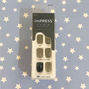 🆕 Kiss imPRESS Color Press-On Manicure - 020 All Black